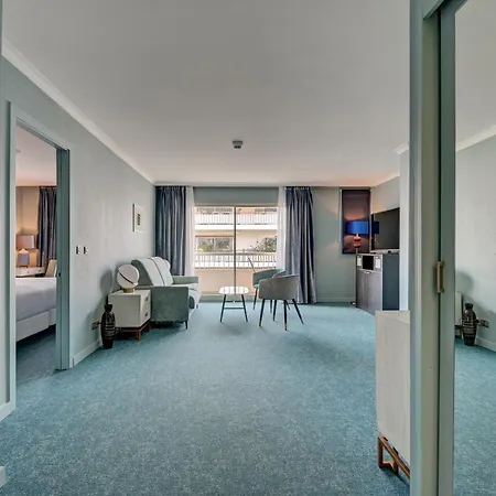 Palace**** Hotel