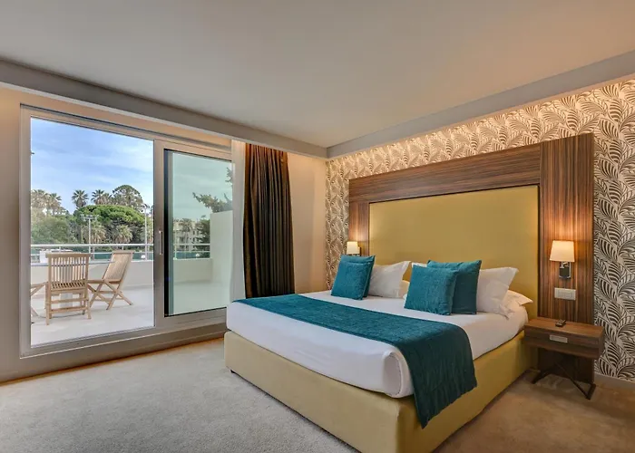 Juliana فندق كان